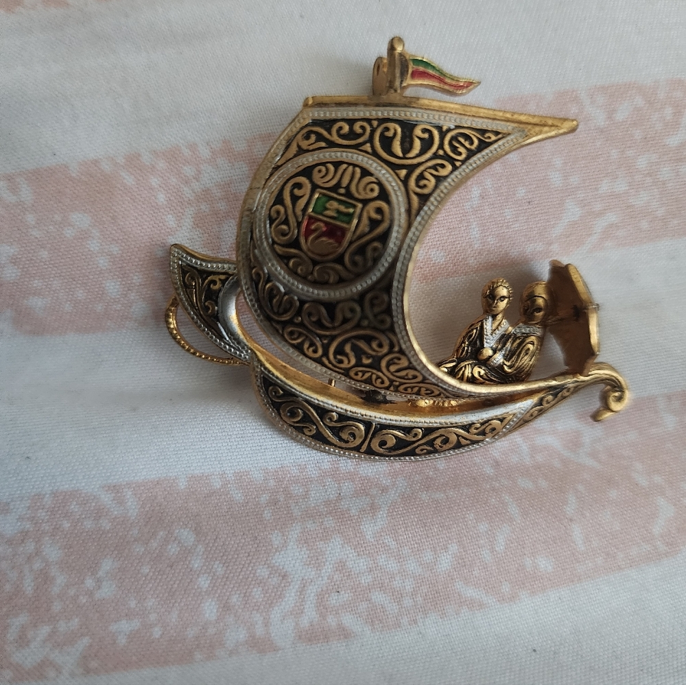 Vintage Spanish Damascene Tall Ship Brooch Pin Gorgeous 2” Wide And 1.5” Height